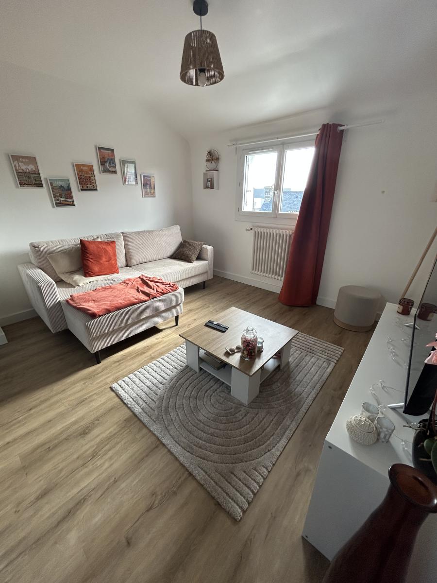 Appartement T3 plein centre Yffiniac