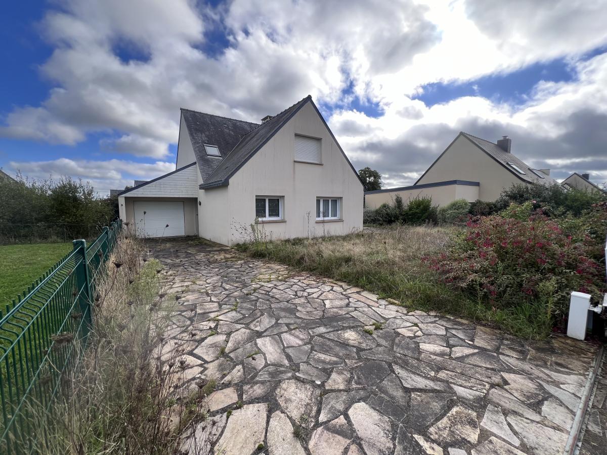 Maison récente proche bourg